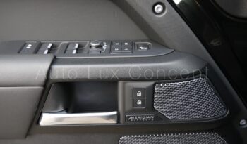 Land-Rover Defender 110 P525 Bond Edition Auto full