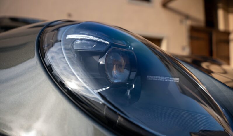 Porsche 911 (992) Carrera GTS full