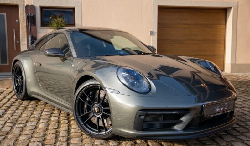 Porsche 911 (992) Carrera GTS full