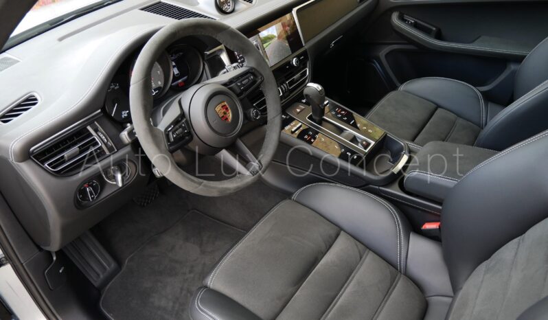 Porsche Macan GTS full