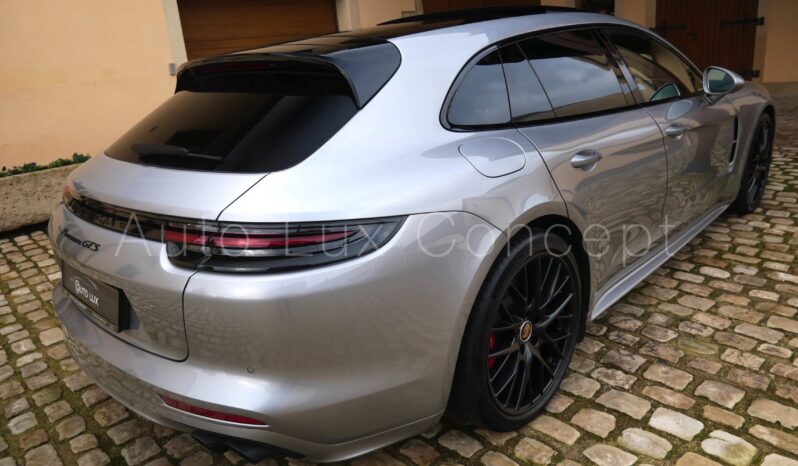 Porsche Panamera GTS Sport Turismo full
