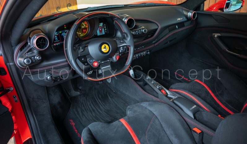 Ferrari F8 Tributo full
