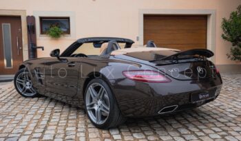 Mercedes-Benz SLS AMG Roadster full