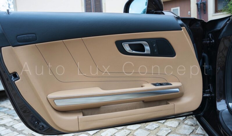 Mercedes-Benz SLS AMG Roadster full