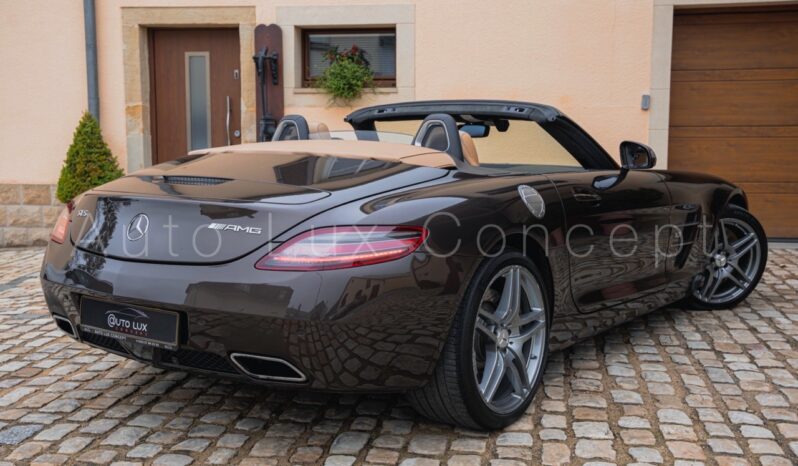 Mercedes-Benz SLS AMG Roadster full