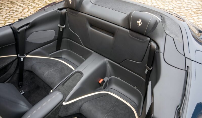 Ferrari Roma Spider full
