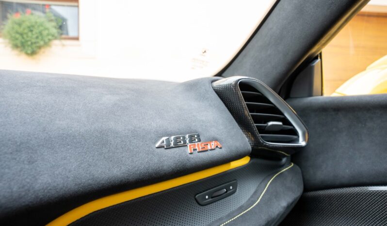 Ferrari 488 Spider full