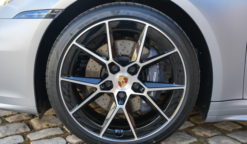 Porsche 911 (992.2) Carrera Cabriolet full