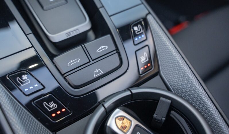 Porsche 911 (992.2) Carrera Cabriolet full