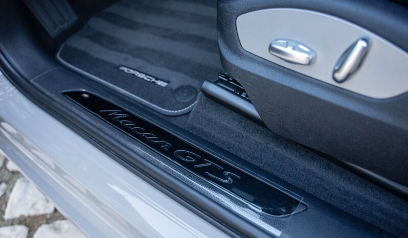 Porsche Macan GTS full