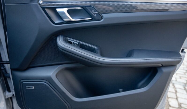 Porsche Macan GTS full