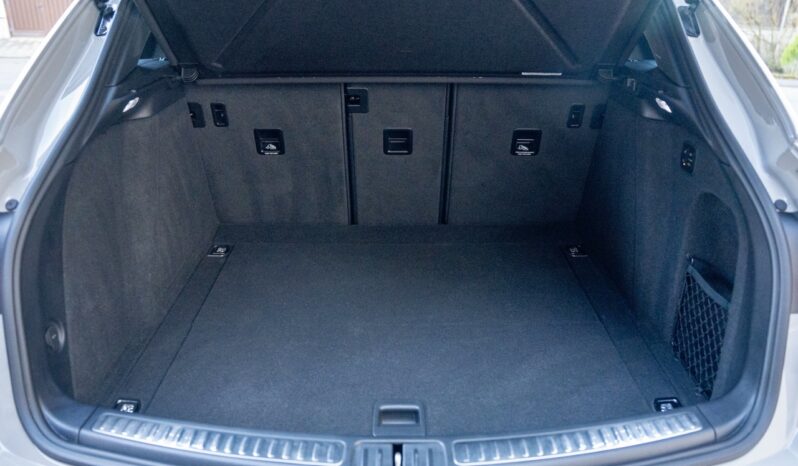 Porsche Macan GTS full