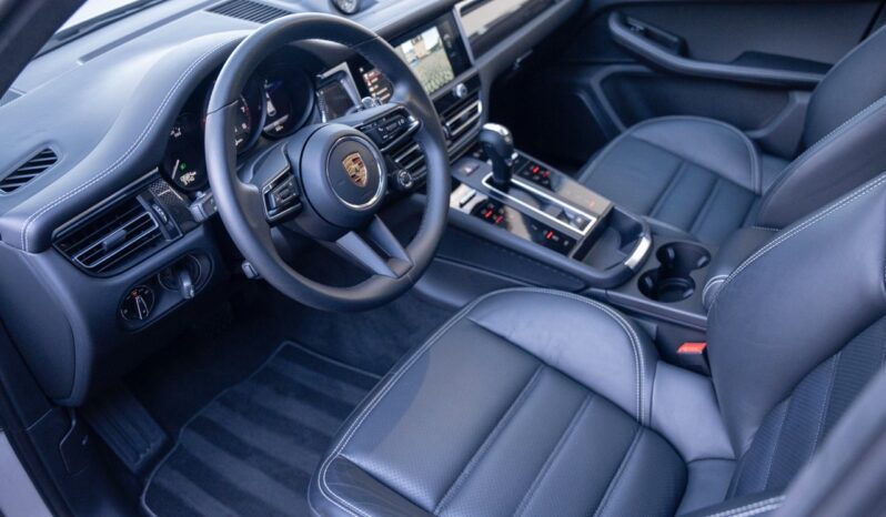 Porsche Macan GTS full