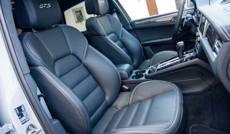 Porsche Macan GTS full