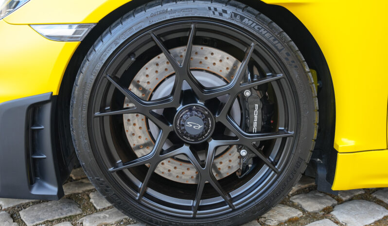 Porsche 718 Cayman GT4 RS Pack Weissach full