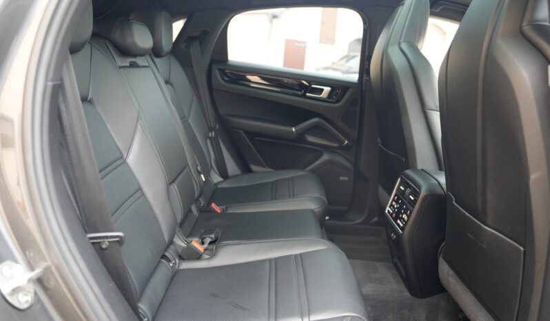 Porsche Cayenne E-Hybrid Coupé full