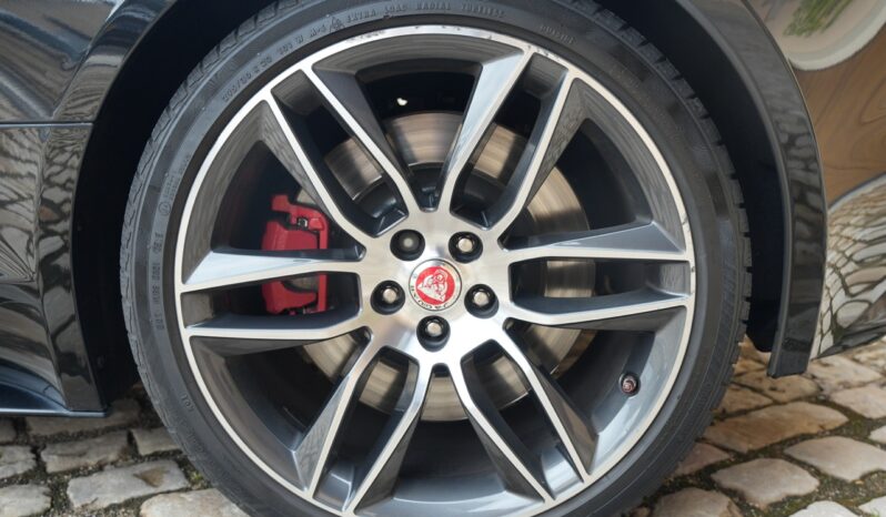 Jaguar F-Type P300 R-Dynamic full