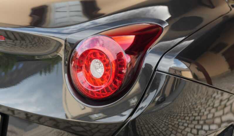 Ferrari California T full