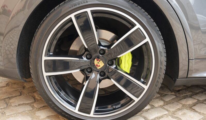 Porsche Cayenne E-Hybrid Coupé full