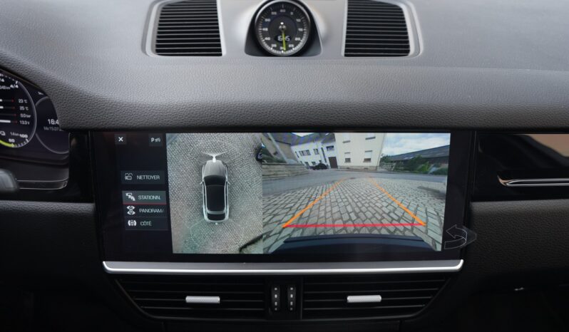 Porsche Cayenne E-Hybrid Coupé full