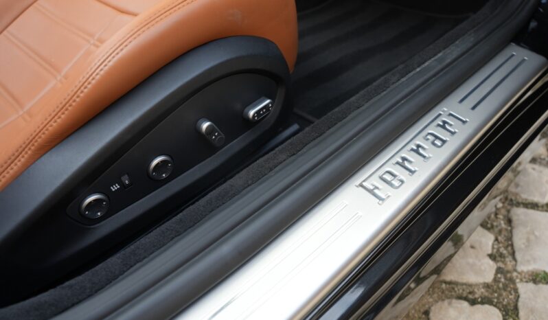 Ferrari California T full