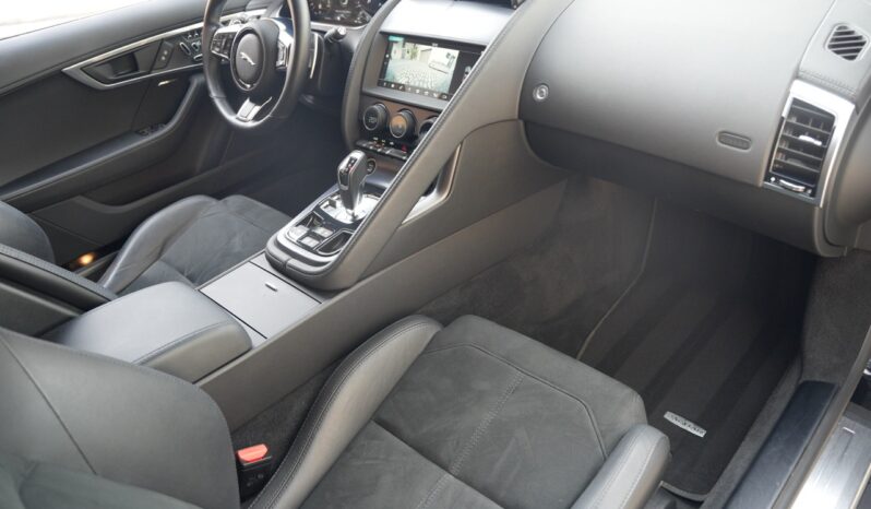 Jaguar F-Type P300 R-Dynamic full