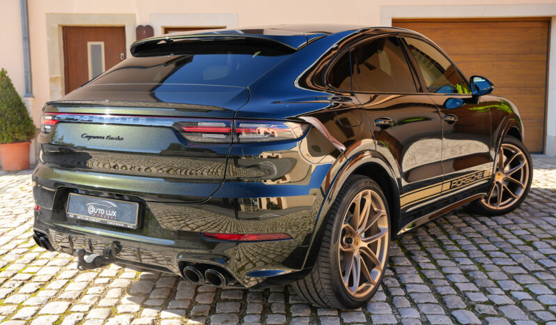 Porsche Cayenne Turbo Coupé full