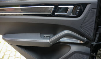 Porsche Cayenne Turbo Coupé full