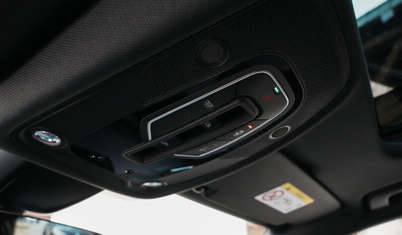 Audi RS4 Avant TFSI Quattro full