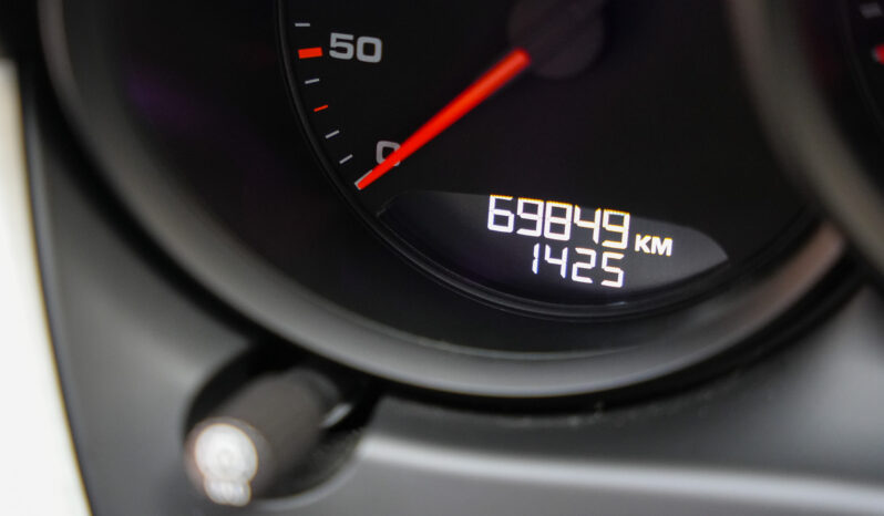 Porsche Macan GTS full