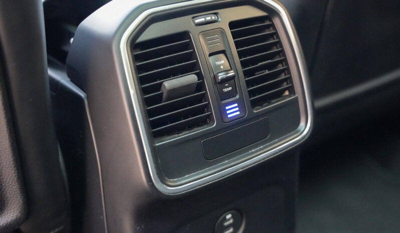 Porsche Macan GTS full