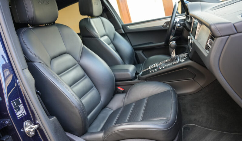 Porsche Macan GTS full