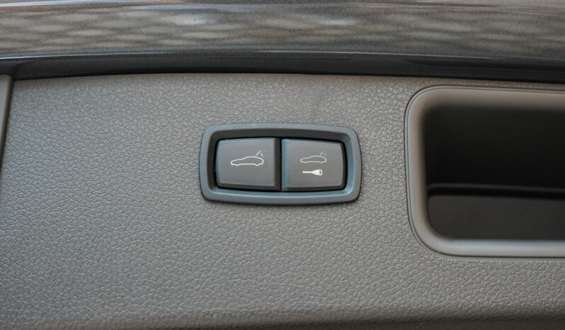 PORSCHE MACAN S full