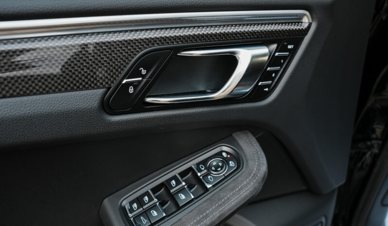 Porsche Macan GTS full