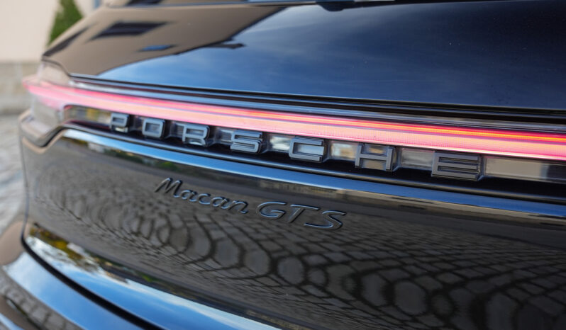 Porsche Macan GTS full