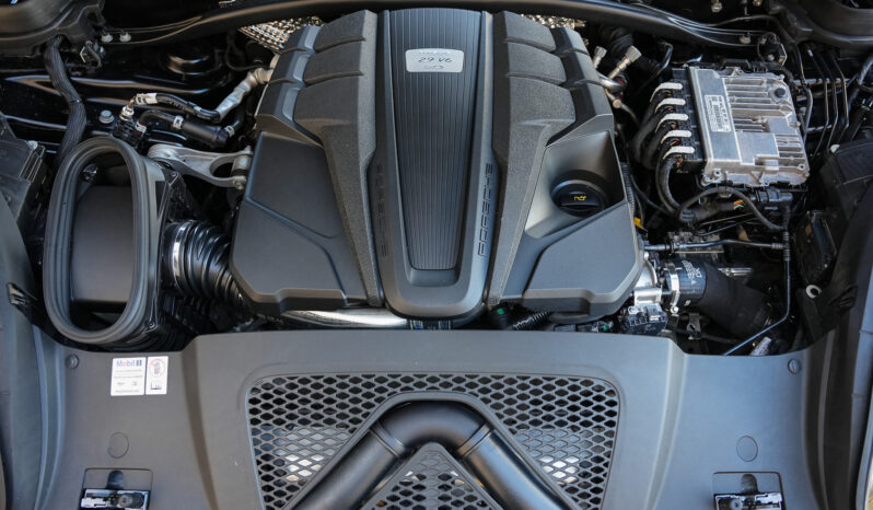 Porsche Macan GTS full