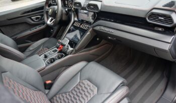 Lamborghini Urus full
