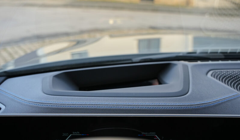 BMW M340i xDrive Touring full