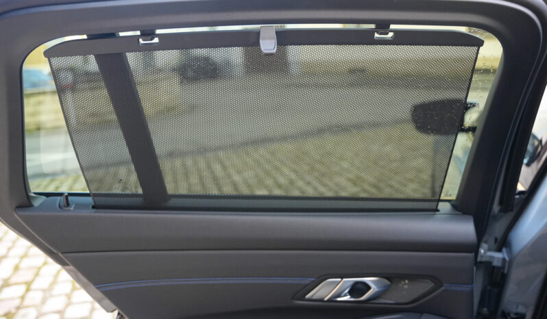 BMW M340i xDrive Touring full