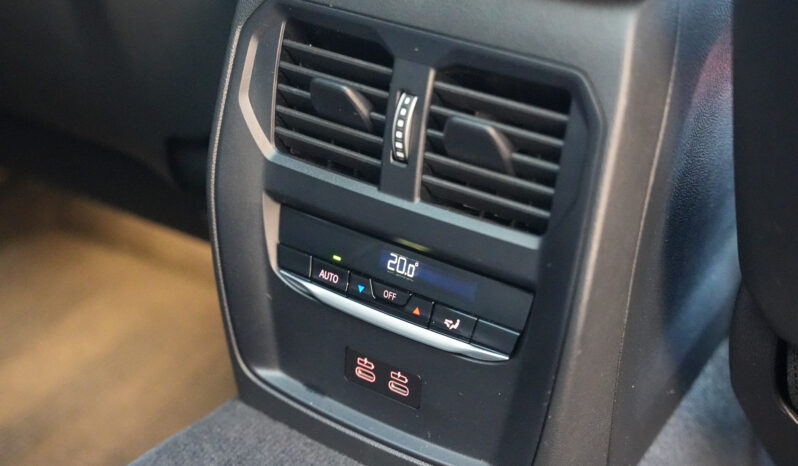 BMW M340i xDrive Touring full