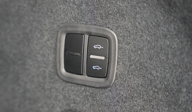 Porsche Cayenne GTS full