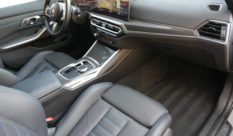 BMW M340i xDrive Touring full