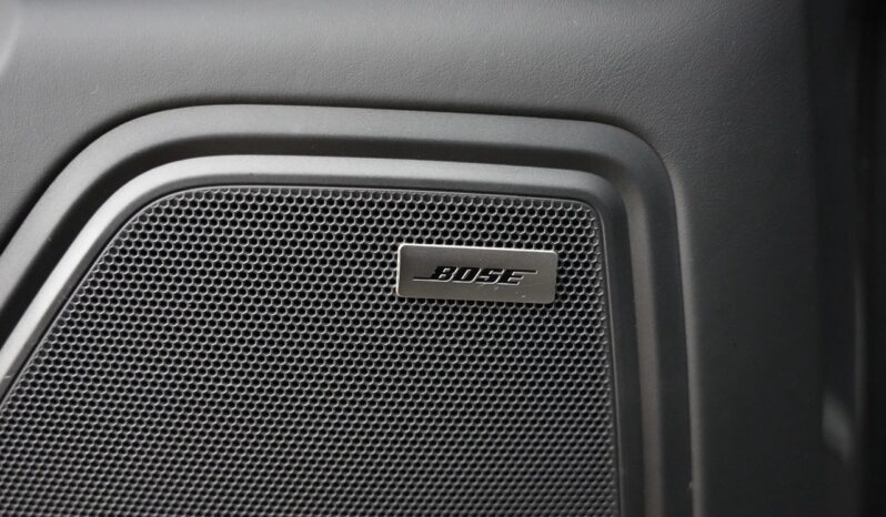 Porsche Macan Turbo full