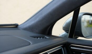 Porsche Macan Turbo full