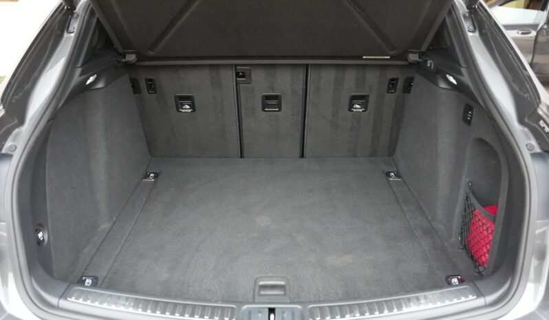 Porsche Macan Turbo full