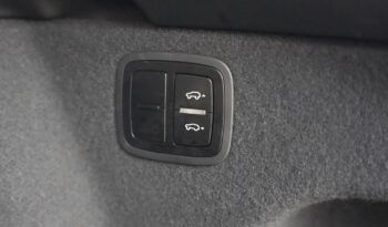 Porsche Macan Turbo full