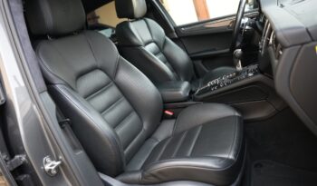 Porsche Macan Turbo full