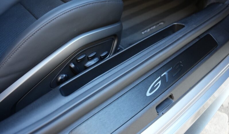 Porsche 911 (992) GT3 avec Pack Touring full