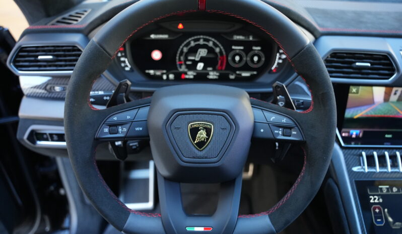 Lamborghini Urus Performante full
