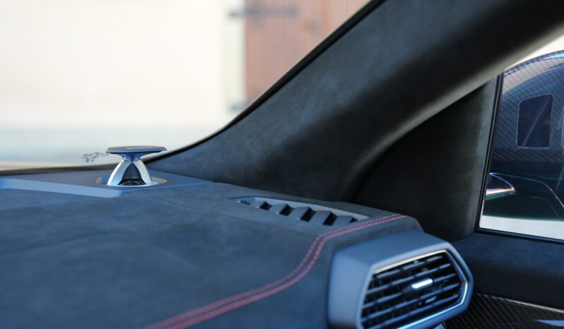 Lamborghini Urus Performante full